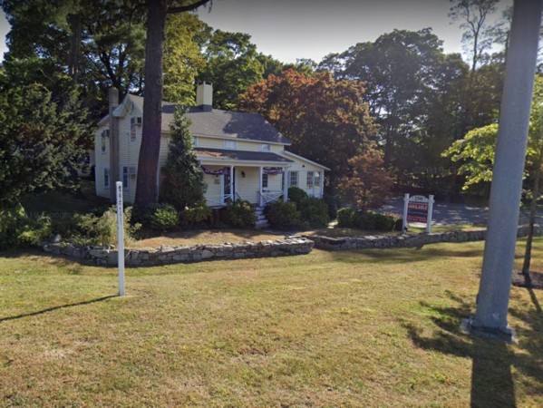 The tea room building still stands today at 250 Danbury Road.